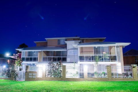 Copacabana Shores - Tourism Caloundra 0