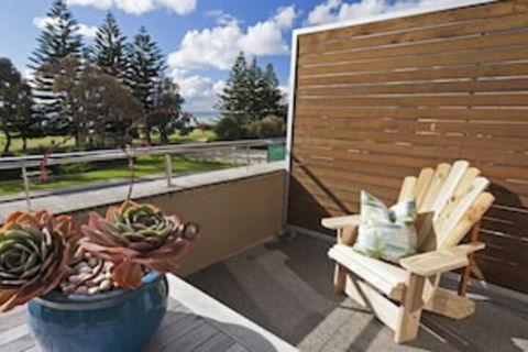 Aquabelle Apartments - Tourism Caloundra 0