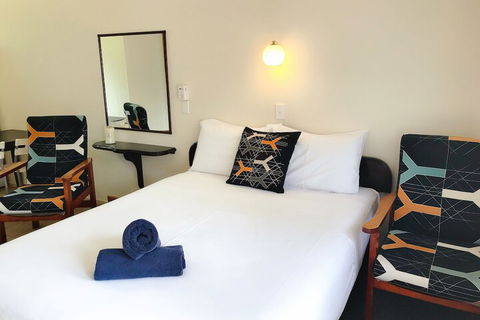 Paradise Court Holiday Units - Tourism Caloundra 7