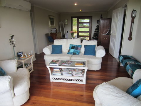 Eden Lodge - Tourism Caloundra 3