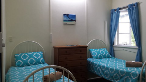 Arcadia Beach Guest House - Tourism Caloundra 5