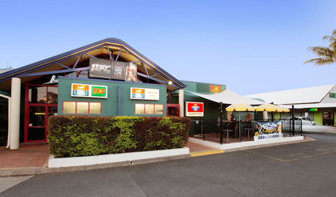 Glenmore Tavern - Tourism Caloundra 1