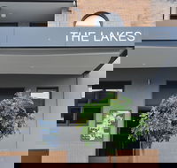 The Lakes Hotel - Tourism Caloundra