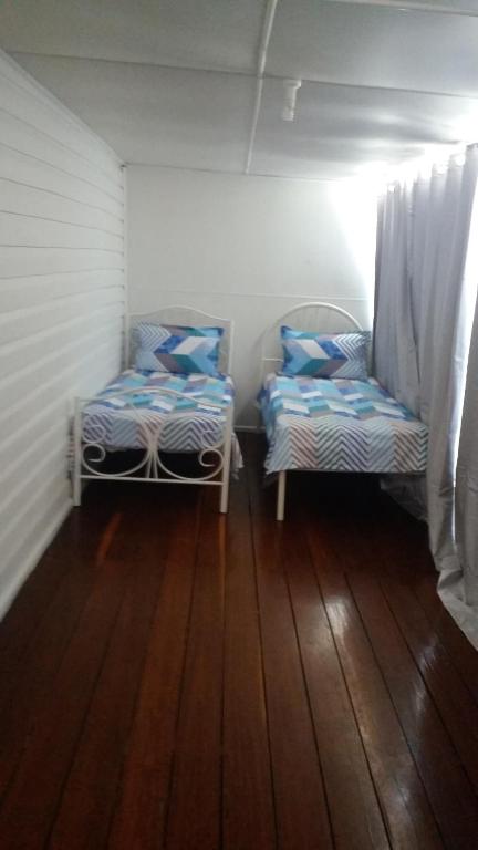 66a Farnborough Rd - Tourism Caloundra 5