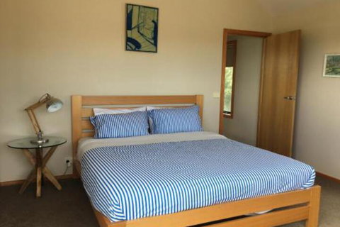 Apostle Hideaway Central Port Campbell - Tourism Caloundra 7