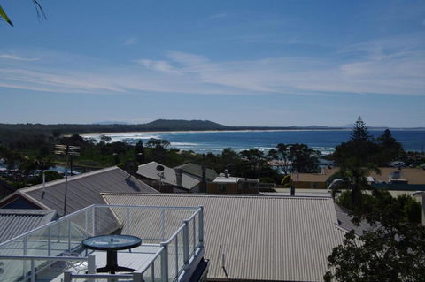 Berry 16 East Street - Tourism Caloundra 2