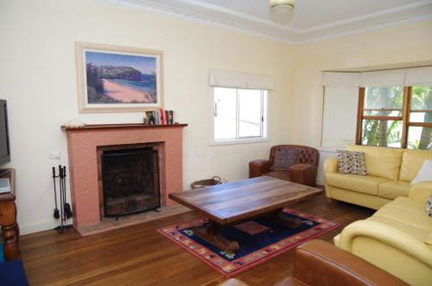 Berry 16 East Street - Tourism Caloundra 4