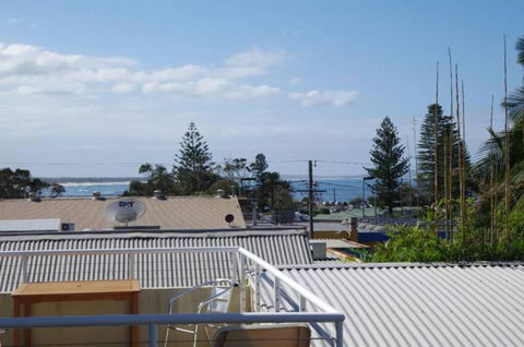 Adrift 5B Scott Street - Tourism Caloundra 6