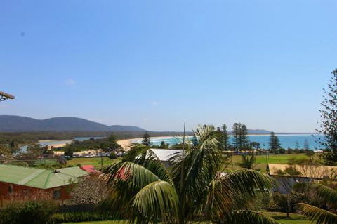Endless Summer 12 Stewart Street - Tourism Caloundra 2
