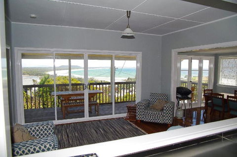 Awesome View 4 View Street - Tourism Caloundra 4