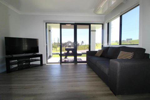 Dolphin Court 2 1 Gowing Street - Tourism Caloundra 2