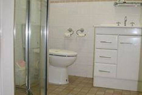 Queensgate Motel - Tourism Caloundra 6