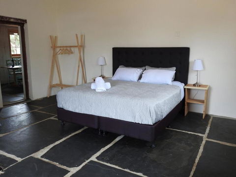 Cooks Cottage - Tourism Caloundra 5