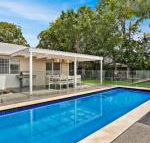 Poolside Noosa Oasis Pet Friendly - Tourism Caloundra