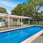 Poolside Noosa Oasis Pet Friendly - Tourism Caloundra 0