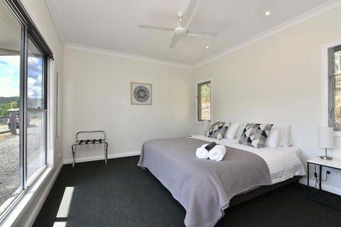 Valle Laguna - Tourism Caloundra 6