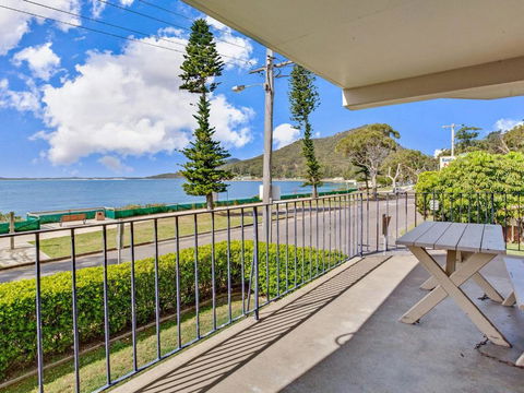 Shoal Bay Road Shoal Towers Unit 03 11 - Tourism Caloundra 3