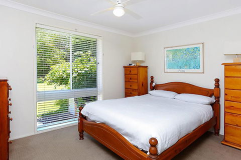 Stunning Home In Salamander Bay! - Tourism Caloundra 1