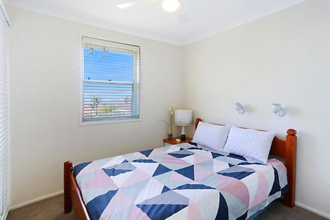 Stunning Home In Salamander Bay! - Tourism Caloundra 2