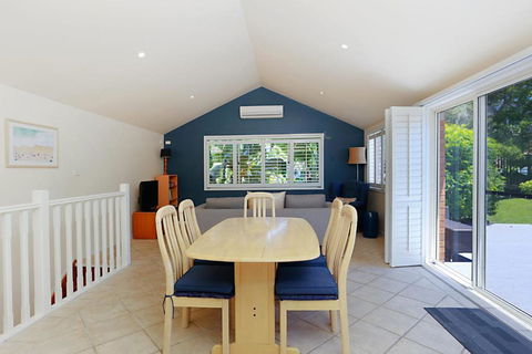 Stunning Home In Salamander Bay! - Tourism Caloundra 4
