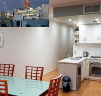The Artisan 3BR House in The City - Tourism Caloundra