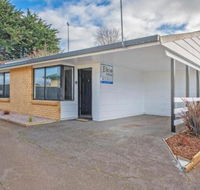 Elkie Villa 2 Bedroom Unit Burnie - Tourism Caloundra