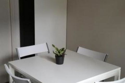 Lawson Retreat - Tourism Caloundra 3