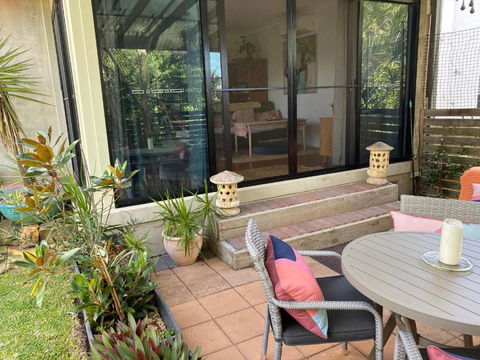 Ma Petite Maison - Tourism Caloundra 5
