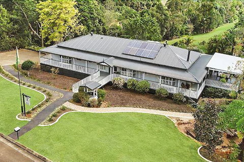 Avocado Grove B & B - Tourism Caloundra 1