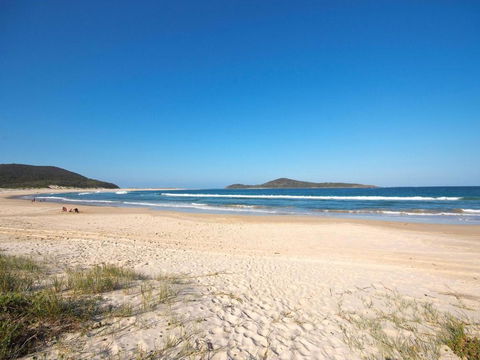 Salt Water At Fingal Bay - Tourism Caloundra 1