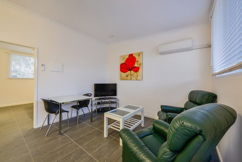 Getaway Villas Unit 38 1 - Tourism Caloundra 4