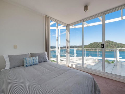 Penthouse 707 4 Bedroom Oceanview Penthouse - Tourism Caloundra 2