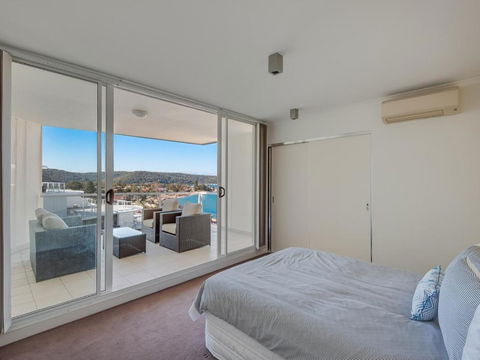 Penthouse 707 4 Bedroom Oceanview Penthouse - Tourism Caloundra 3