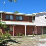 31 Bombala Crescent Two Storey Home With Covered Outdoor Deck Fully Fenced Backyard. Pet Friendly - Tourism Caloundra 0