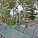 5 Ocean Breeze Shoal Bay Avenue Fabulous Location Opposite Shoal Bay Beach! - Tourism Caloundra 1