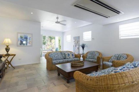 Driftaway Port Douglas - Tourism Caloundra 6