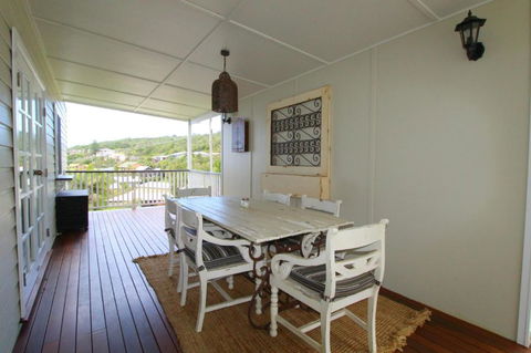 Crescent Haven 2A View Street - Tourism Caloundra 5