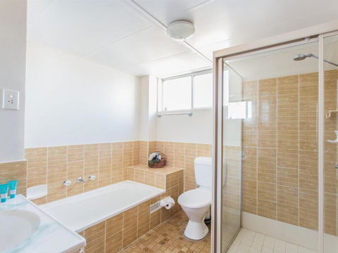 Aquarius 9 Opposite Wallis Lake - Tourism Caloundra 5