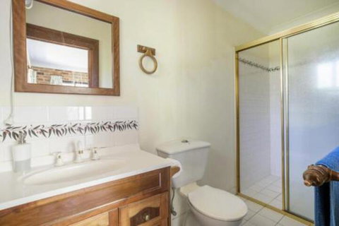75 River Rd Tabourie Hideaway - Tourism Caloundra 3