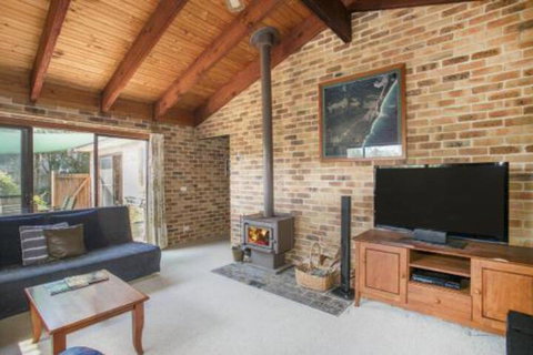 75 River Rd Tabourie Hideaway - Tourism Caloundra 2