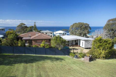 58 Lockhart Ave Unlock Mollymooks Heart - Tourism Caloundra 4