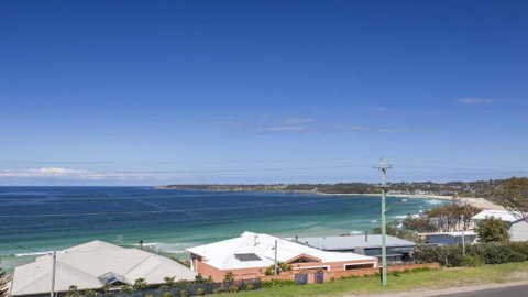 143 Mitchell Pde Magnificent Outlook - Tourism Caloundra 1