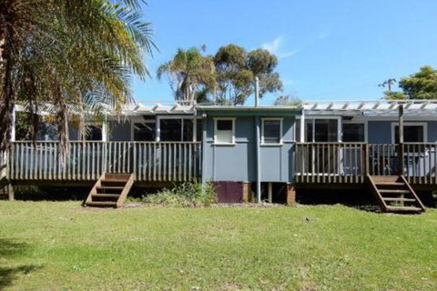 1 / 9 Donlan Rd Donlans Delight - Tourism Caloundra 7
