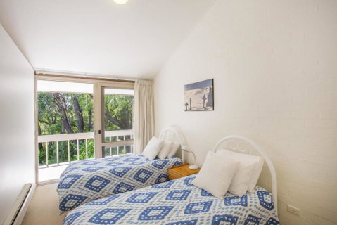 6 / 1 Riversdale Ave Mollymook Exclusive - Tourism Caloundra 4