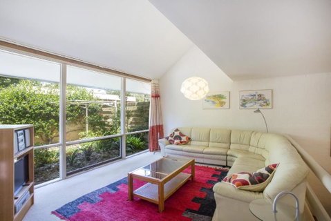6 / 1 Riversdale Ave Mollymook Exclusive - Tourism Caloundra 6
