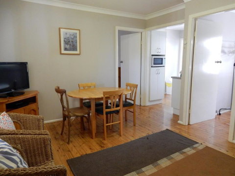 2 / 9 Donlan Rd Delightful Donlan - Tourism Caloundra 4