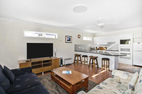 The Sands 4 / 46 Jones Avenue Mollymook - Tourism Caloundra 1