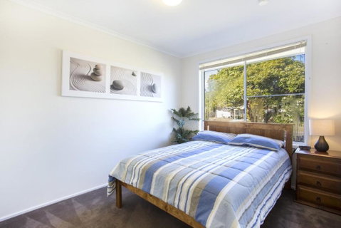 77 Lake Entrance Rd Waterfront Wonder - Tourism Caloundra 3