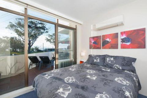 2 Fleetwood 63 Shoal Bay Road Spectacular Views - Tourism Caloundra 4