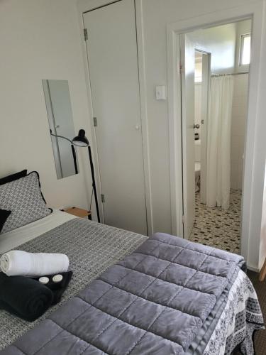 Jabiru Motel - Tourism Caloundra 1